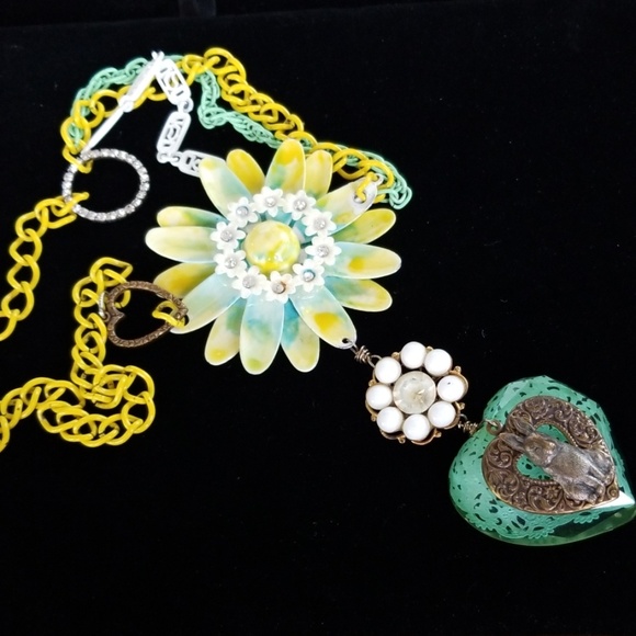 Repurposed Assemblage Vintage Necklace - Picture 10 of 10